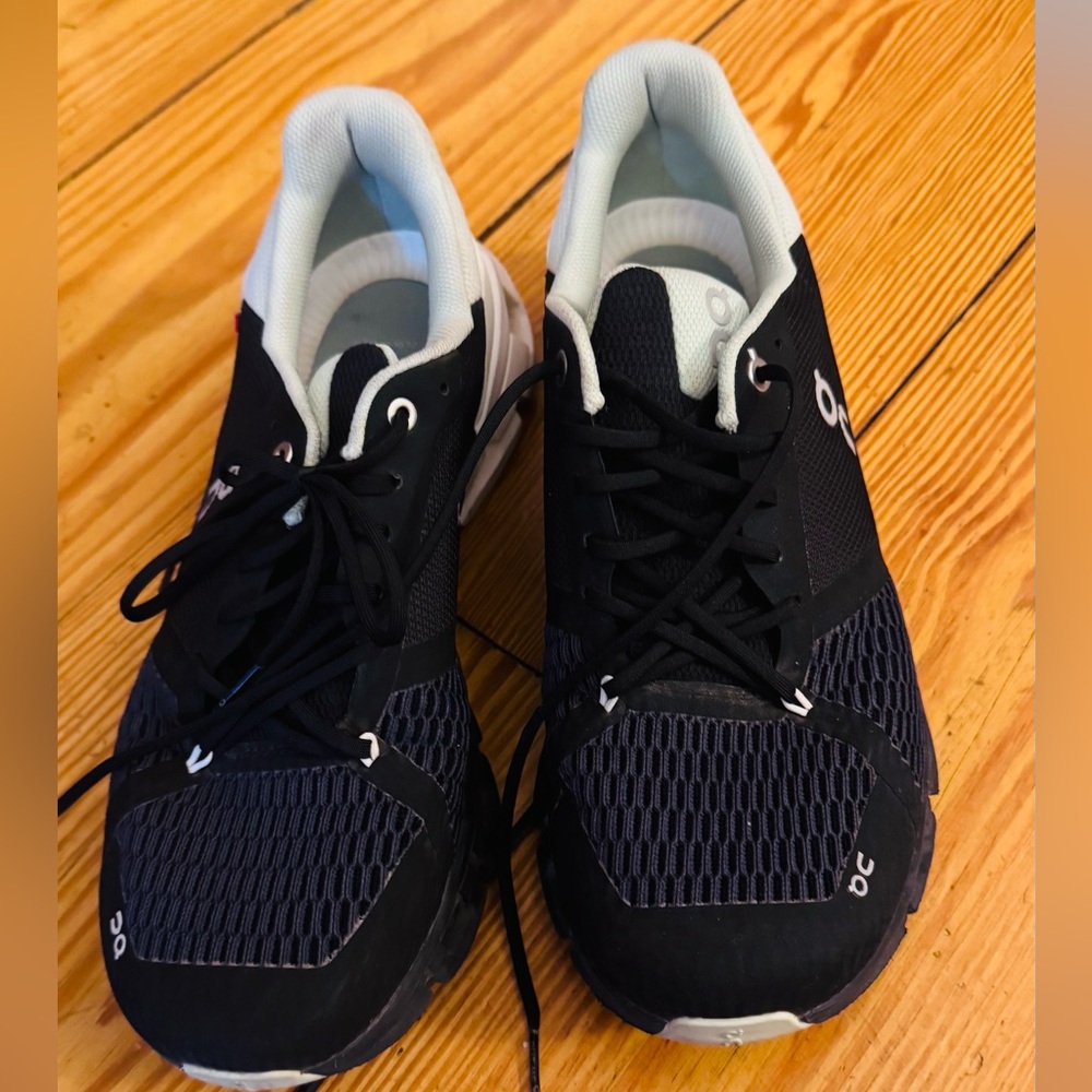 On Cloud Ultra Trail Women's Running Shoe Size 11